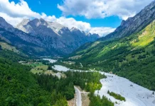 Trekking in Albania: i percorsi più belli tra Theth e Valbona